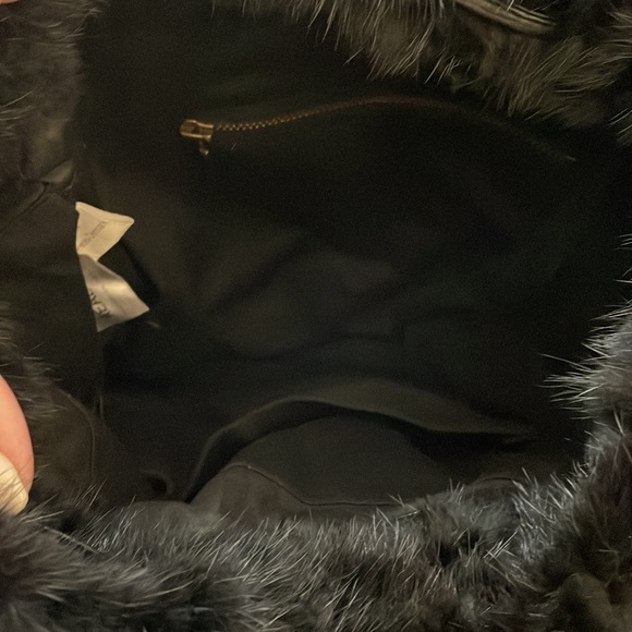 🎉Sale! Real Mink Backpack EUC - Picture 4 of 8